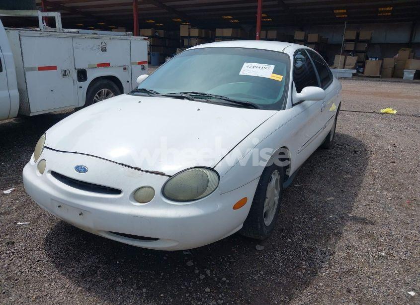 Photo 2 of 1996 Ford Taurus GL (VIN 1FALP52U1TA131190)