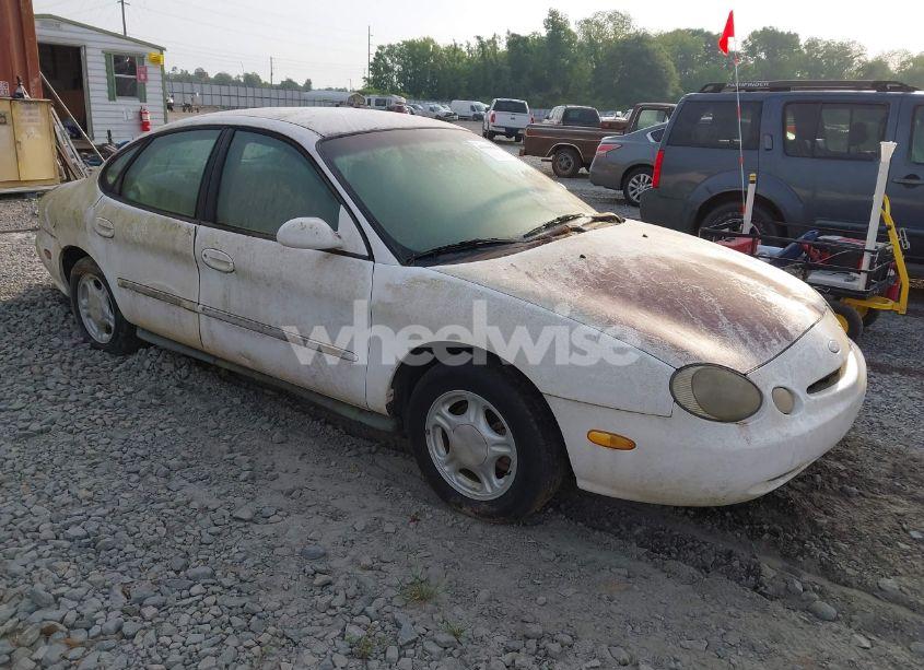 1997 Ford Taurus GL (VIN 1FALP52UXVA107778) main photo