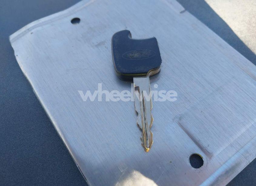 Photo 11 of 1996 Ford Taurus LX (VIN 1FALP53S0TG125665)