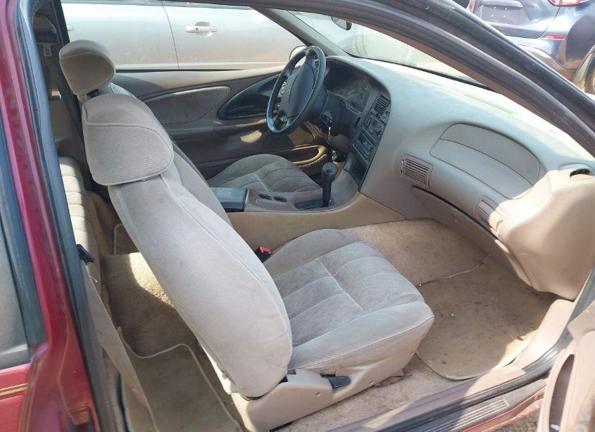 Photo 5 of 1994 Ford Thunderbird LX (VIN 1FALP6246RH166796)