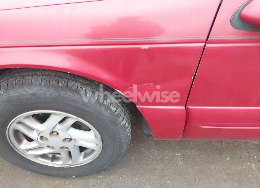 Photo 13 of 1997 Ford Thunderbird LX (VIN 1FALP6248VH134894)