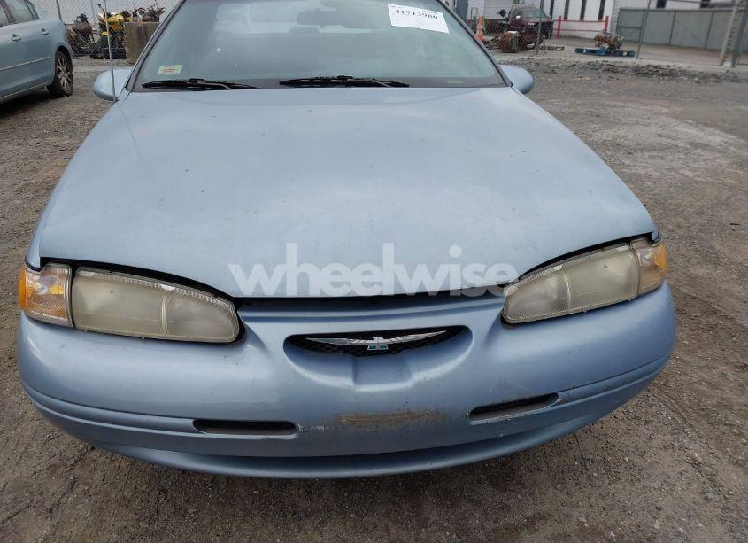 Photo 10 of 1997 Ford Thunderbird LX (VIN 1FALP62W2VH105702)