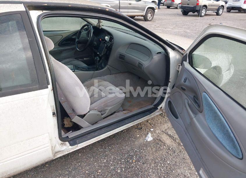 Photo 5 of 1996 Ford Thunderbird LX (VIN 1FALP62W4TH154400)