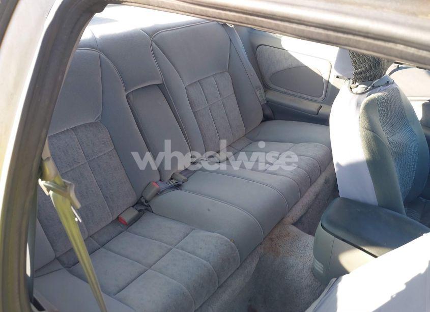 Photo 8 of 1994 Ford Thunderbird LX (VIN 1FALP62W5RH216511)