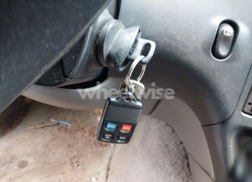 Photo 11 of 1997 Ford Thunderbird LX (VIN 1FALP62W6VH124267)