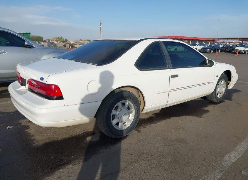 Photo 4 of 1994 Ford Thunderbird LX (VIN 1FALP62W7RH183902)