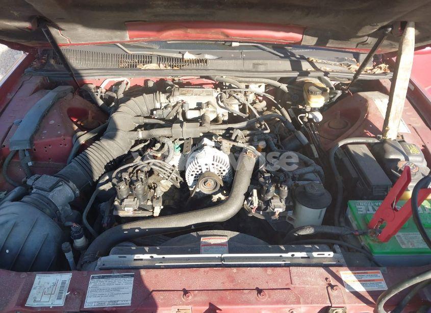 Photo 10 of 1997 Ford Thunderbird LX (VIN 1FALP62W8VH150725)