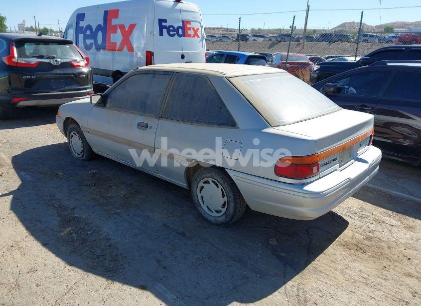 Photo 3 of 1993 Ford Escort LX/SPORT (VIN 1FAPP11J4PW141769)