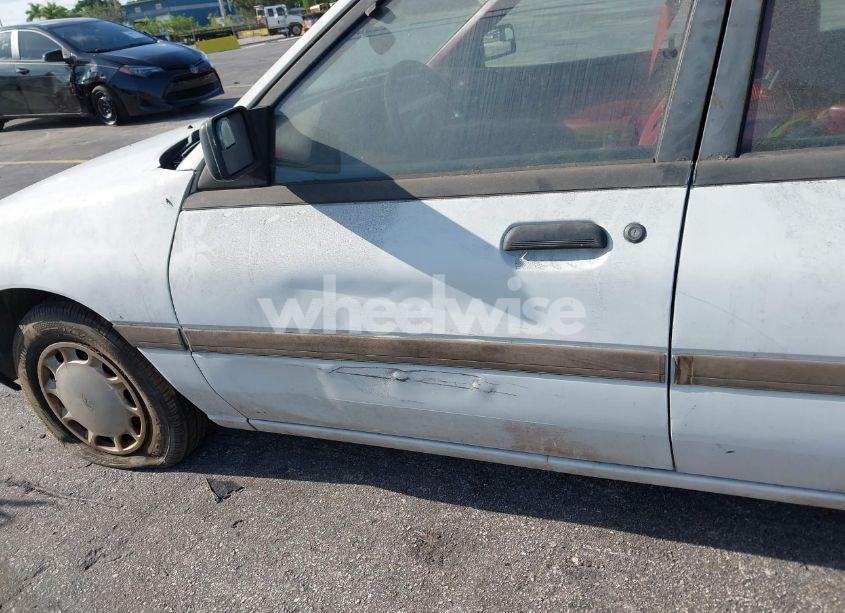 Photo 12 of 1991 Ford Escort LX (VIN 1FAPP14J6MW383227)