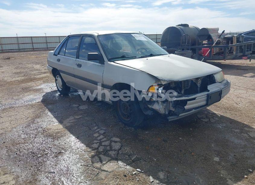1992 Ford Escort LX (VIN 1FAPP14J8NW107360) main photo