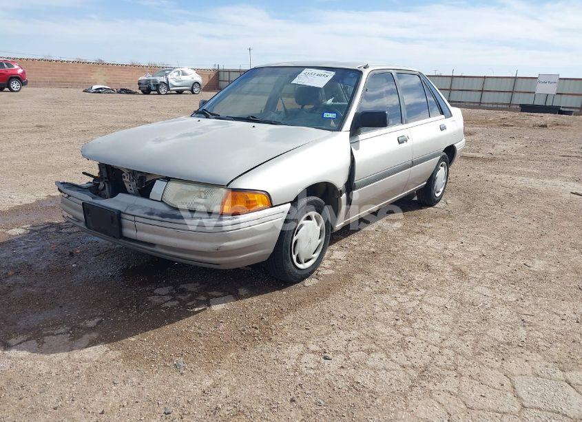 Photo 2 of 1992 Ford Escort LX (VIN 1FAPP14J8NW107360)