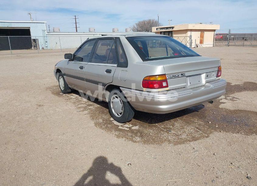 Photo 3 of 1992 Ford Escort LX (VIN 1FAPP14J8NW107360)