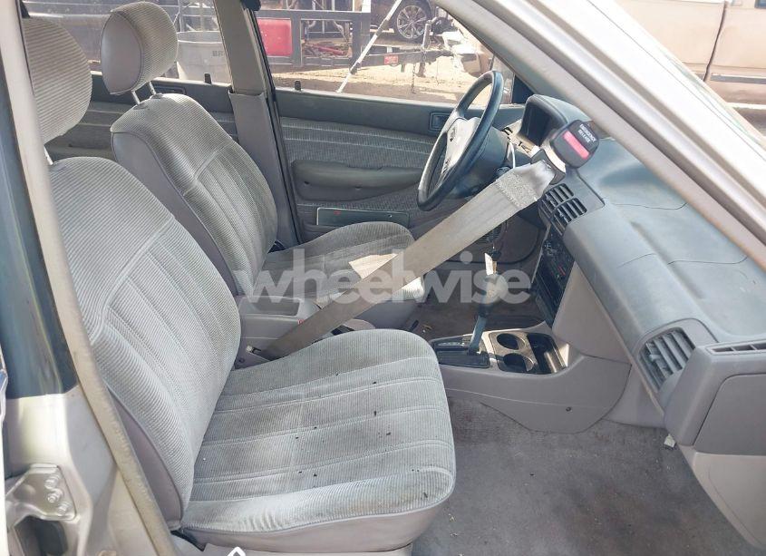 Photo 5 of 1992 Ford Escort LX (VIN 1FAPP14J8NW107360)