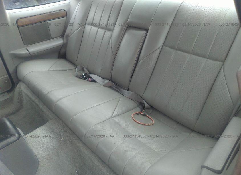 Photo 8 of 1990 Ford Thunderbird LX (VIN 1FAPP6249LH165070)