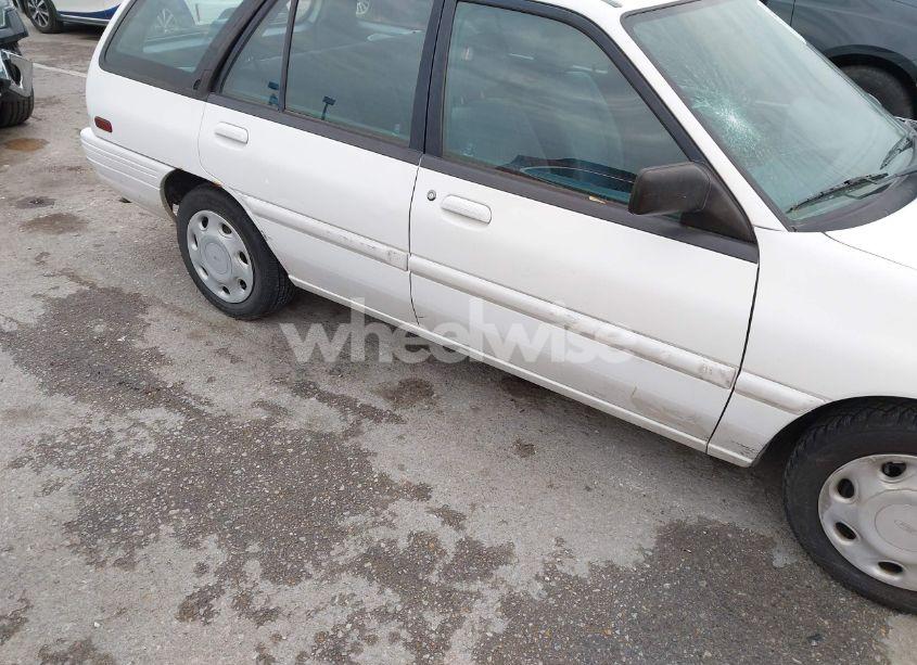 Photo 12 of 1994 Ford Escort LX/SPORT (VIN 1FARP15J9RW134239)