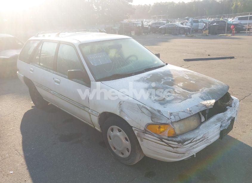 1996 Ford Escort LX (VIN 1FASP15J8TW140509) main photo