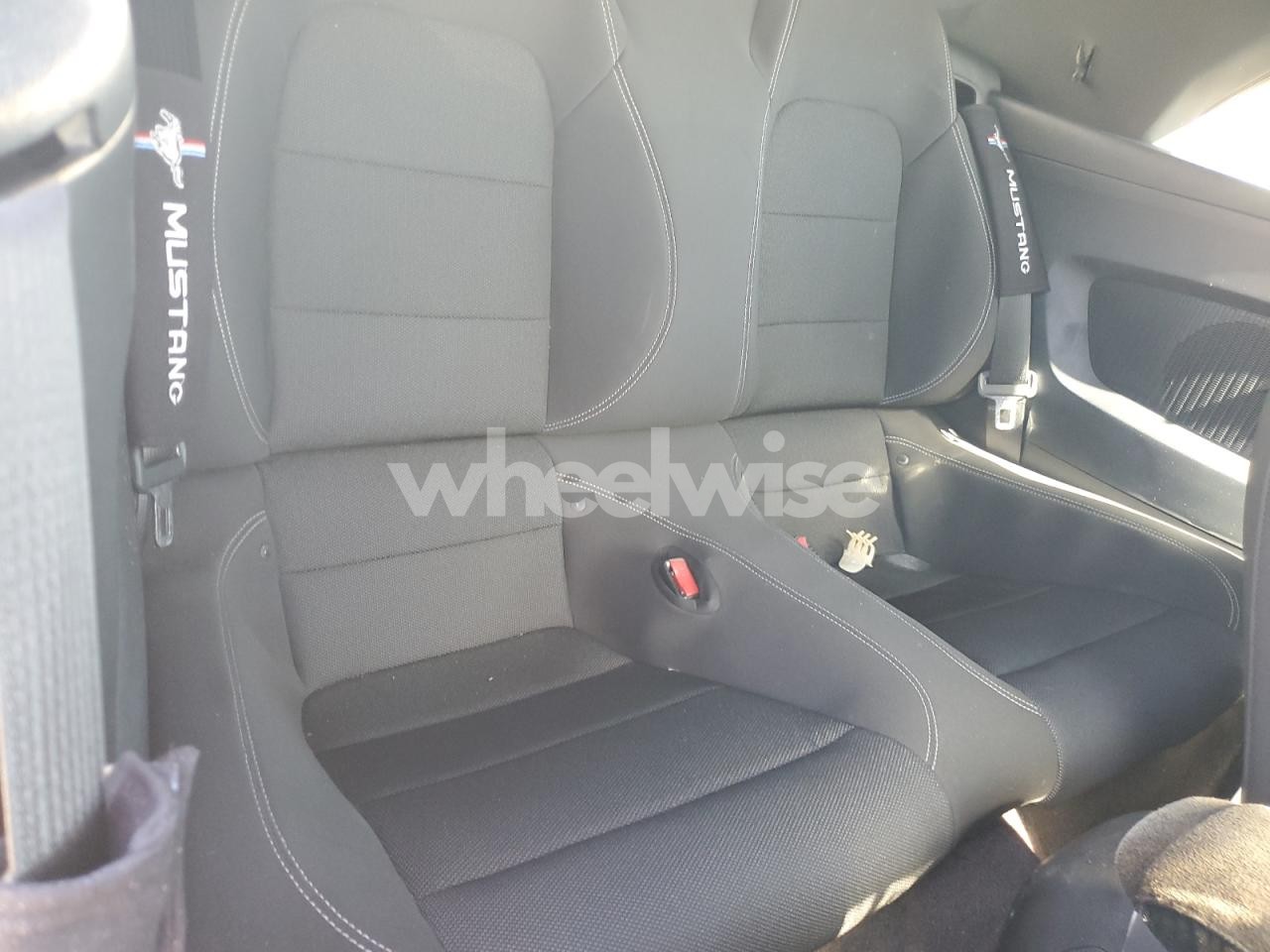 Photo 10 of 2015 FORD MUSTANG (VIN 1FATP8EM0F5335344)