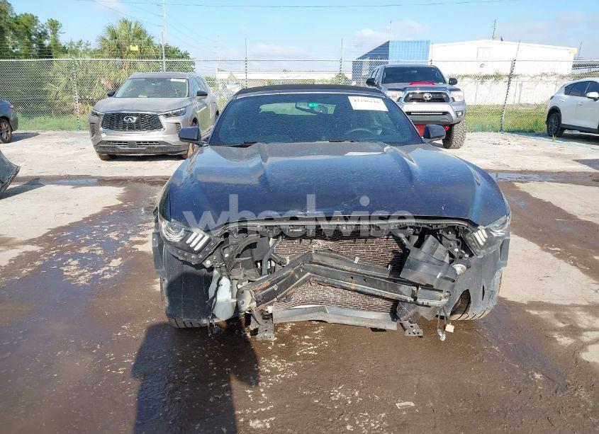 Photo 13 of 2017 Ford Mustang V6 (VIN 1FATP8EM0H5217314)