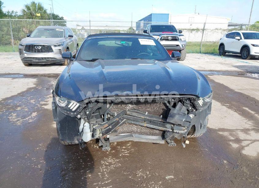 Photo 6 of 2017 Ford Mustang V6 (VIN 1FATP8EM0H5217314)