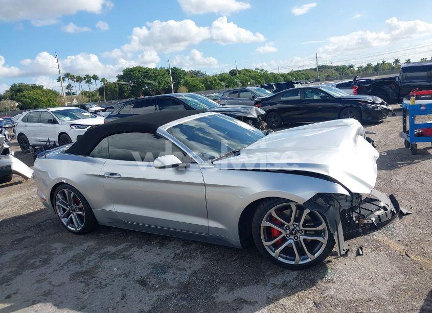 Photo 13 of 2016 Ford Mustang V6 (VIN 1FATP8EM3G5216124)