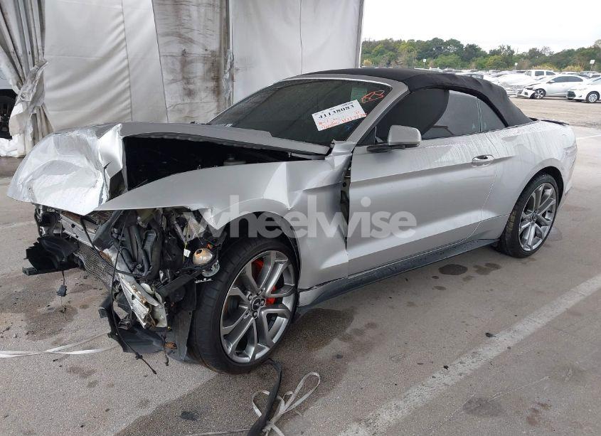 Photo 2 of 2016 Ford Mustang V6 (VIN 1FATP8EM3G5216124)