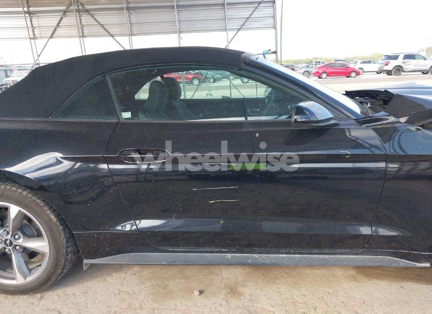 Photo 14 of 2017 Ford Mustang V6 (VIN 1FATP8EM4H5256892)