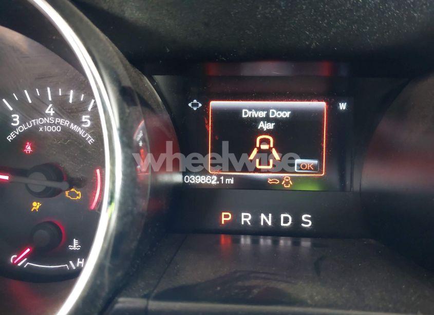 Photo 16 of 2017 Ford Mustang V6 (VIN 1FATP8EM4H5256892)