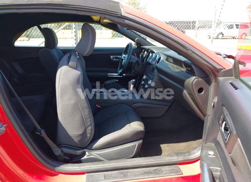 Photo 5 of 2016 Ford Mustang V6 (VIN 1FATP8EM5G5280102)