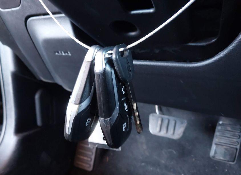 Photo 11 of 2017 Ford Mustang V6 (VIN 1FATP8EM5H5320101)