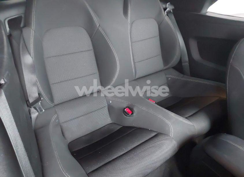 Photo 8 of 2016 Ford Mustang V6 (VIN 1FATP8EM6G5329789)