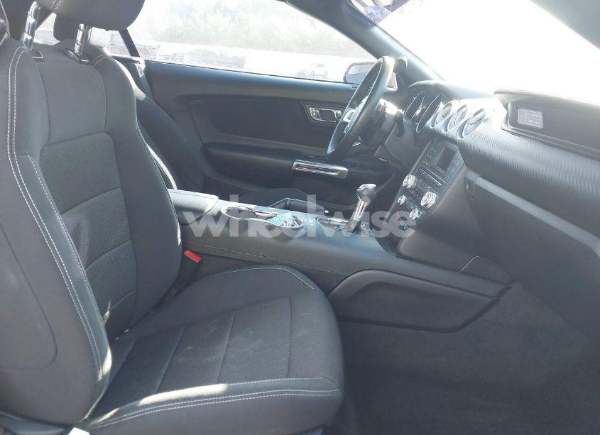 Photo 5 of 2017 Ford Mustang V6 (VIN 1FATP8EM7H5339572)