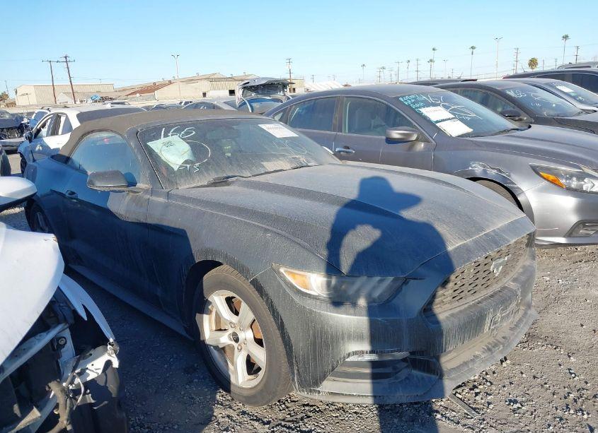 2016 Ford Mustang V6 (VIN 1FATP8EM8G5318390) main photo