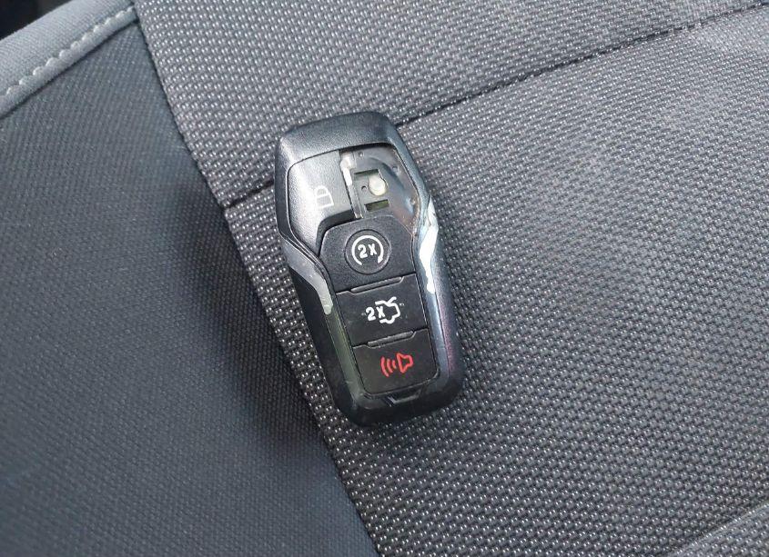 Photo 11 of 2016 Ford Mustang V6 (VIN 1FATP8EM8G5318390)