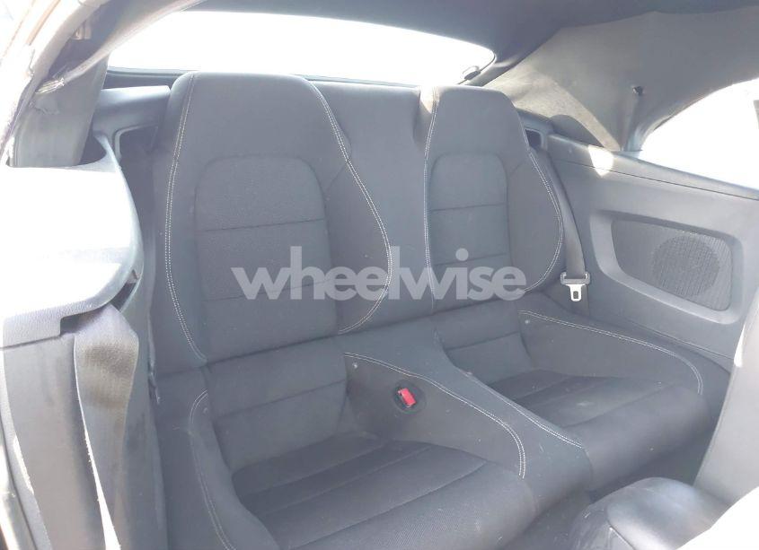 Photo 8 of 2015 Ford Mustang V6 (VIN 1FATP8EM9F5372571)