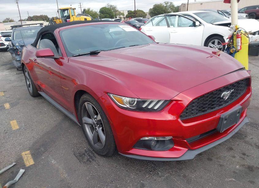 2016 Ford Mustang V6 (VIN 1FATP8EM9G5329639) main photo