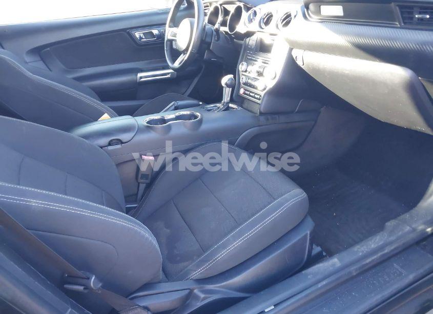 Photo 5 of 2017 Ford Mustang V6 (VIN 1FATP8EM9H5329920)