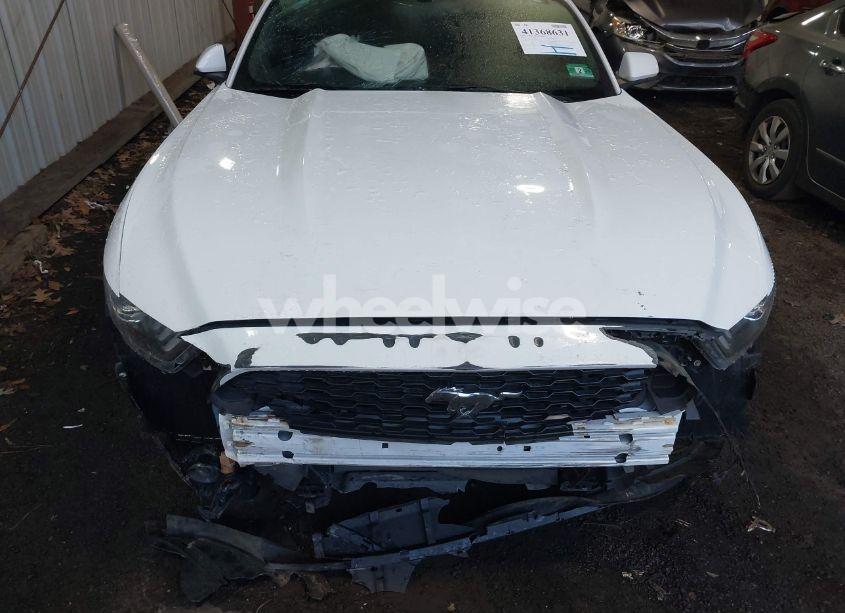 Photo 10 of 2015 Ford Mustang V6 (VIN 1FATP8EMXF5359697)