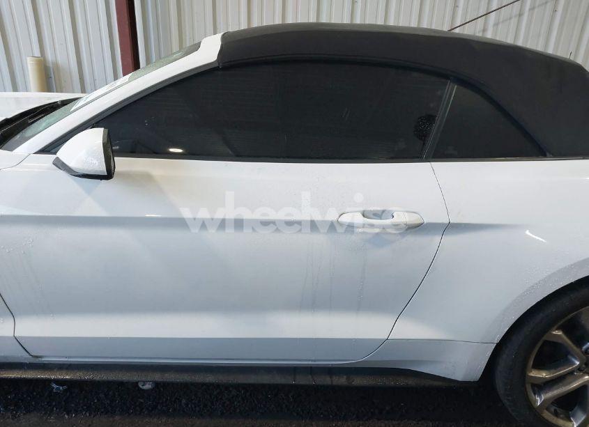 Photo 14 of 2015 Ford Mustang V6 (VIN 1FATP8EMXF5359697)