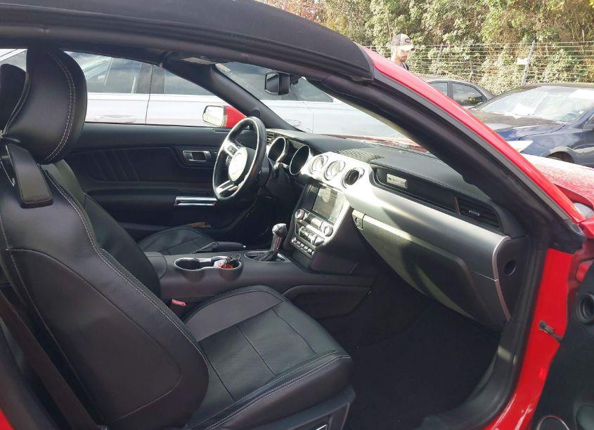 Photo 5 of 2019 Ford Mustang GT PREMIUM (VIN 1FATP8FF1K5162539)