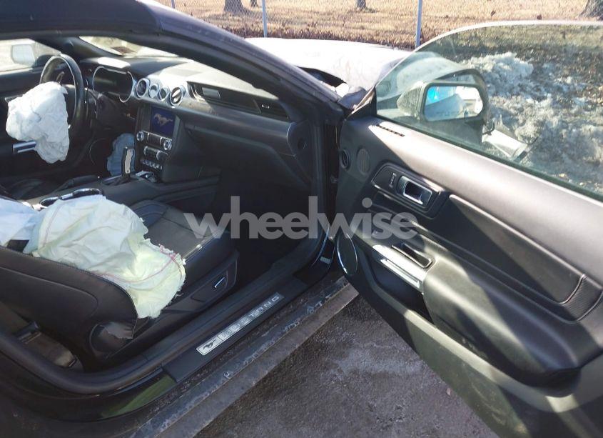 Photo 5 of 2019 Ford Mustang GT PREMIUM (VIN 1FATP8FF1K5191779)