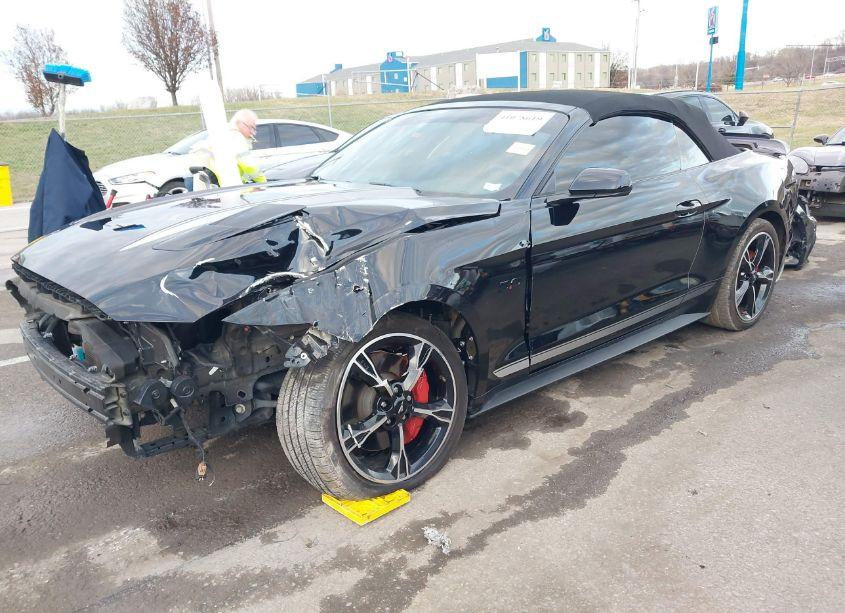 Photo 2 of 2016 Ford Mustang GT PREMIUM (VIN 1FATP8FF2G5202487)