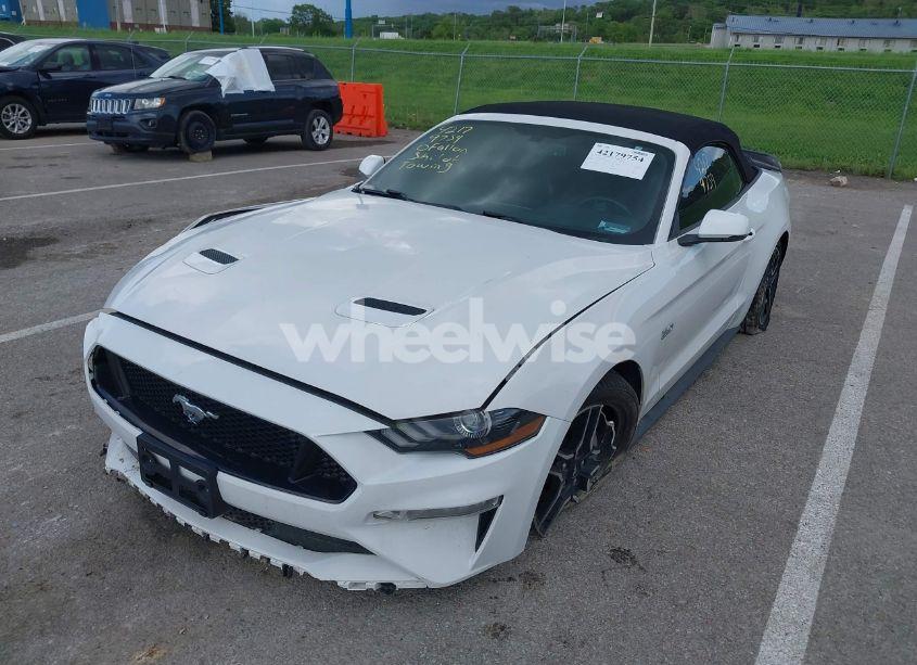Photo 2 of 2020 Ford Mustang GT PREMIUM (VIN 1FATP8FF3L5136512)