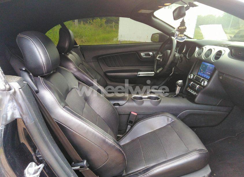 Photo 5 of 2020 Ford Mustang GT PREMIUM (VIN 1FATP8FF4L5131593)
