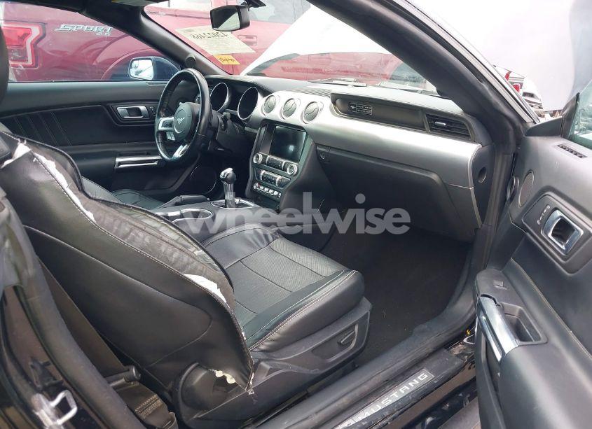 Photo 5 of 2020 Ford Mustang GT PREMIUM (VIN 1FATP8FF5L5119453)