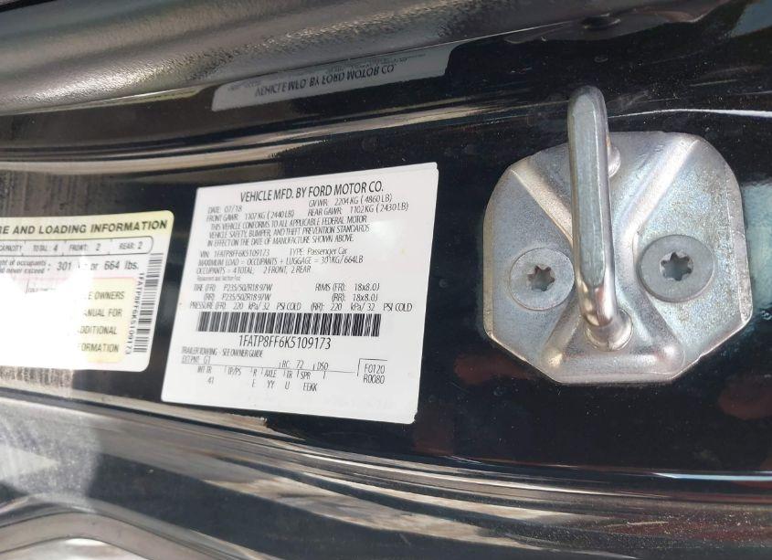 Photo 9 of 2019 Ford Mustang GT PREMIUM (VIN 1FATP8FF6K5109173)