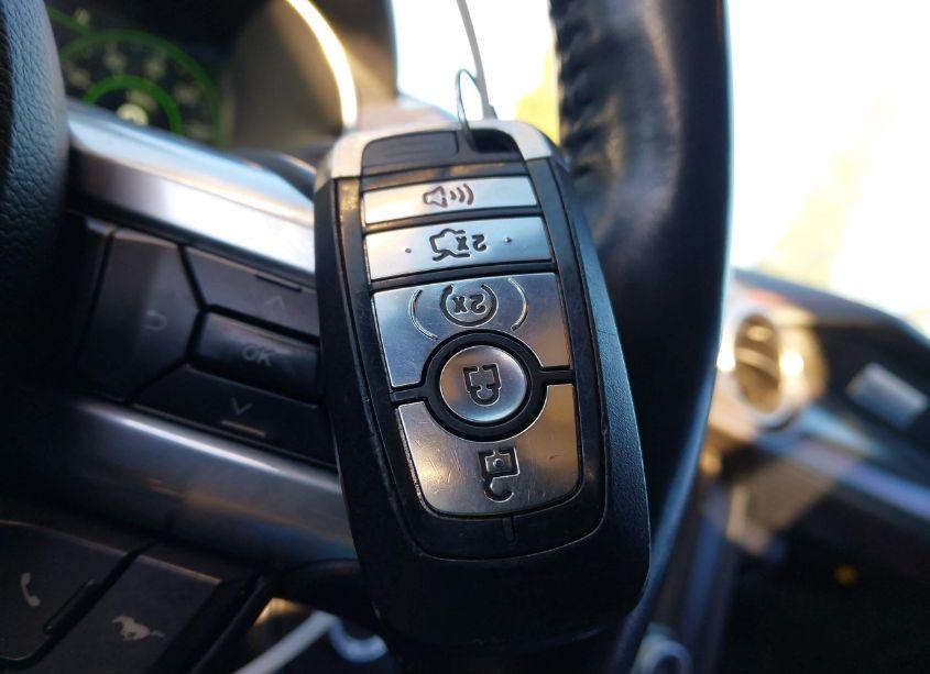 Photo 11 of 2018 Ford Mustang GT PREMIUM (VIN 1FATP8FFXJ5130025)