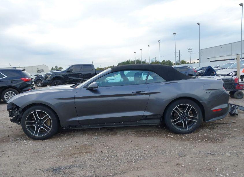 Photo 15 of 2018 Ford Mustang ECOBOOST PREMIUM (VIN 1FATP8UH0J5111732)