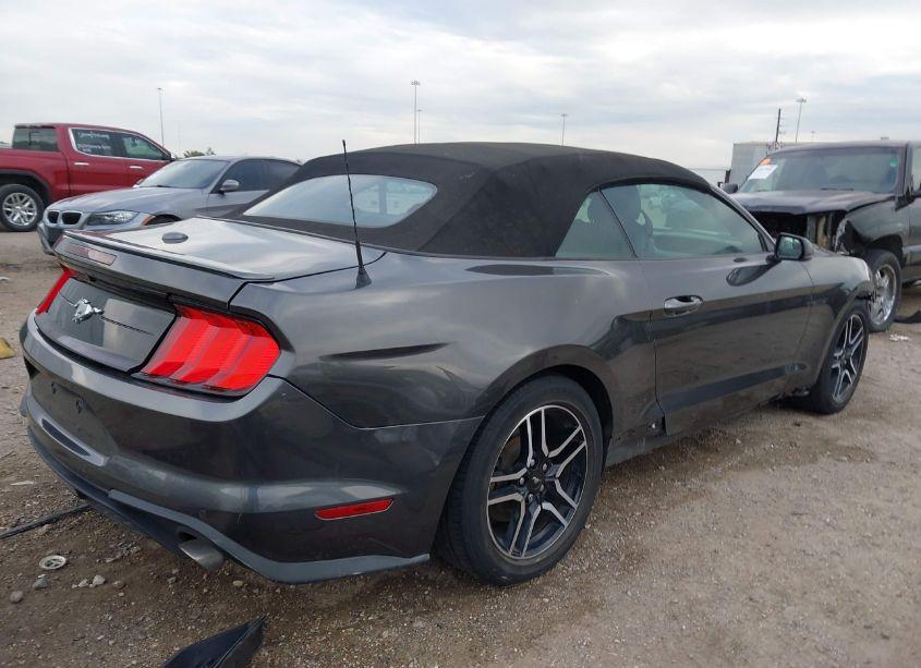Photo 4 of 2018 Ford Mustang ECOBOOST PREMIUM (VIN 1FATP8UH0J5111732)