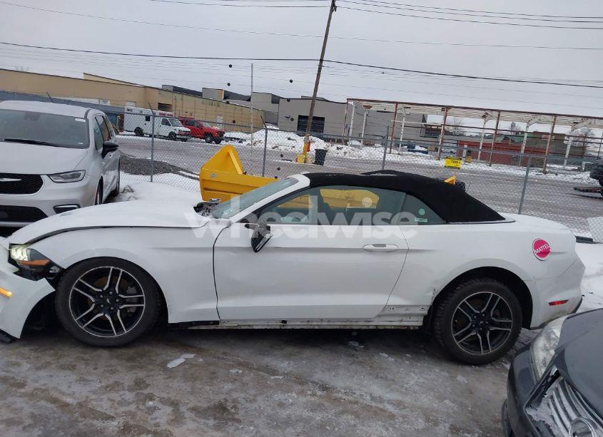 Photo 14 of 2018 Ford Mustang ECOBOOST PREMIUM (VIN 1FATP8UH0J5125100)