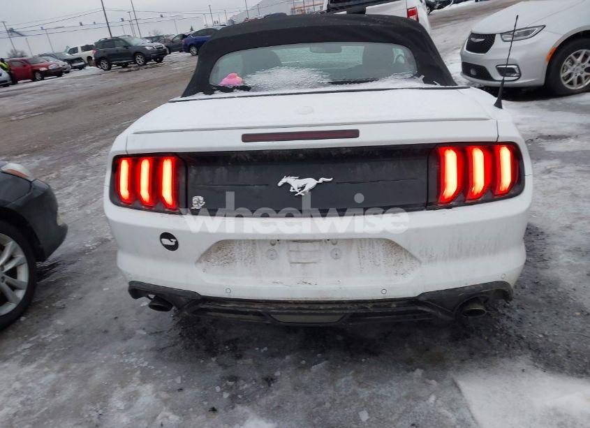 Photo 16 of 2018 Ford Mustang ECOBOOST PREMIUM (VIN 1FATP8UH0J5125100)